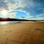 Britannia House - Seaview And Balcony - Part Of The The Bay Village With Pool, Gym And Direct Access, Pub, Restaurant, Tennis And Meadows Walks Feriehus Filey
