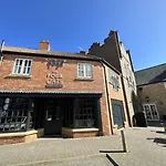 Feriehus Britannia House - Seaview And Balcony - Part Of The The Bay Village With Pool, Gym And Direct Access, Pub, Restaurant, Tennis And Meadows Walks Filey