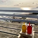 Feriehus Britannia House - Seaview And Balcony - Part Of The The Bay Village With Pool, Gym And Direct Access, Pub, Restaurant, Tennis And Meadows Walks