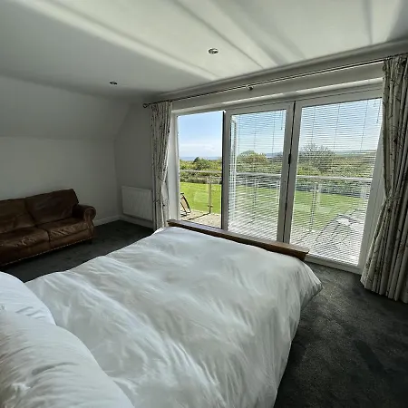 Holiday home Britannia House *