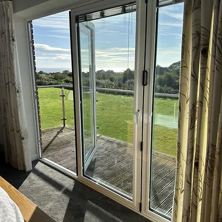 Britannia House Holiday home *