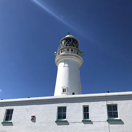 Britannia House - Seaview And Balcony - Part Of The The Bay Village With Pool, Gym And Direct Access, Pub, Restaurant, Tennis And Meadows Walks